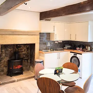  Holiday home Two-bedroom - Sandstone Garden Patio - Free Parking - Pets Welcome